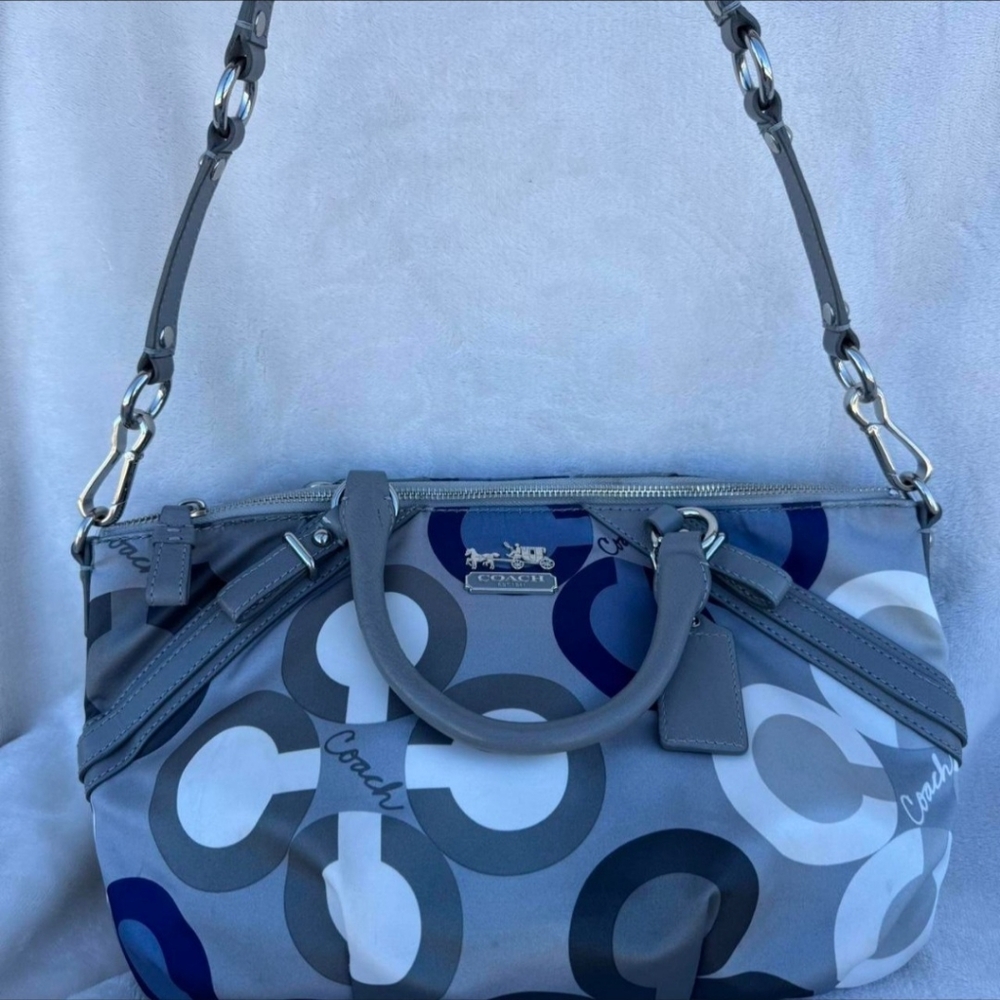 Coach Madison Clover Sophia Signature C  Shoulder And Hand bag.